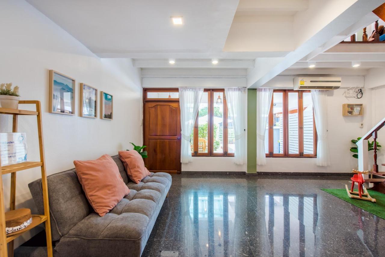White Beach House Hua Hin 20 Second To The Beach Buitenkant foto